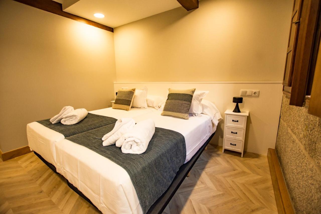 Hostal Nomade Santiago ซานติอาโก เด กอมโปสเตลา ภายนอก รูปภาพ
