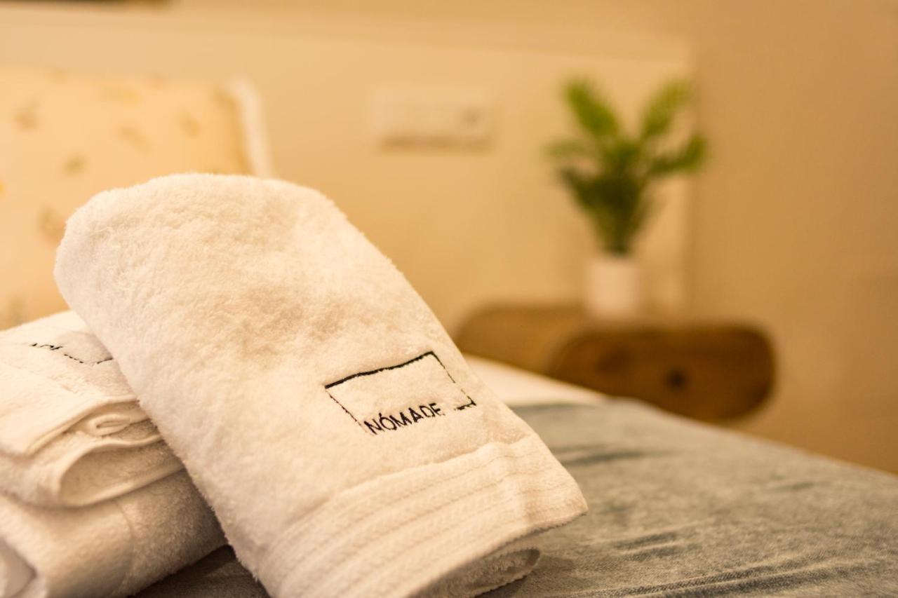 Hostal Nomade Santiago ซานติอาโก เด กอมโปสเตลา ภายนอก รูปภาพ