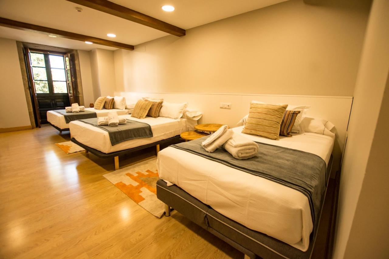 Hostal Nomade Santiago ซานติอาโก เด กอมโปสเตลา ภายนอก รูปภาพ