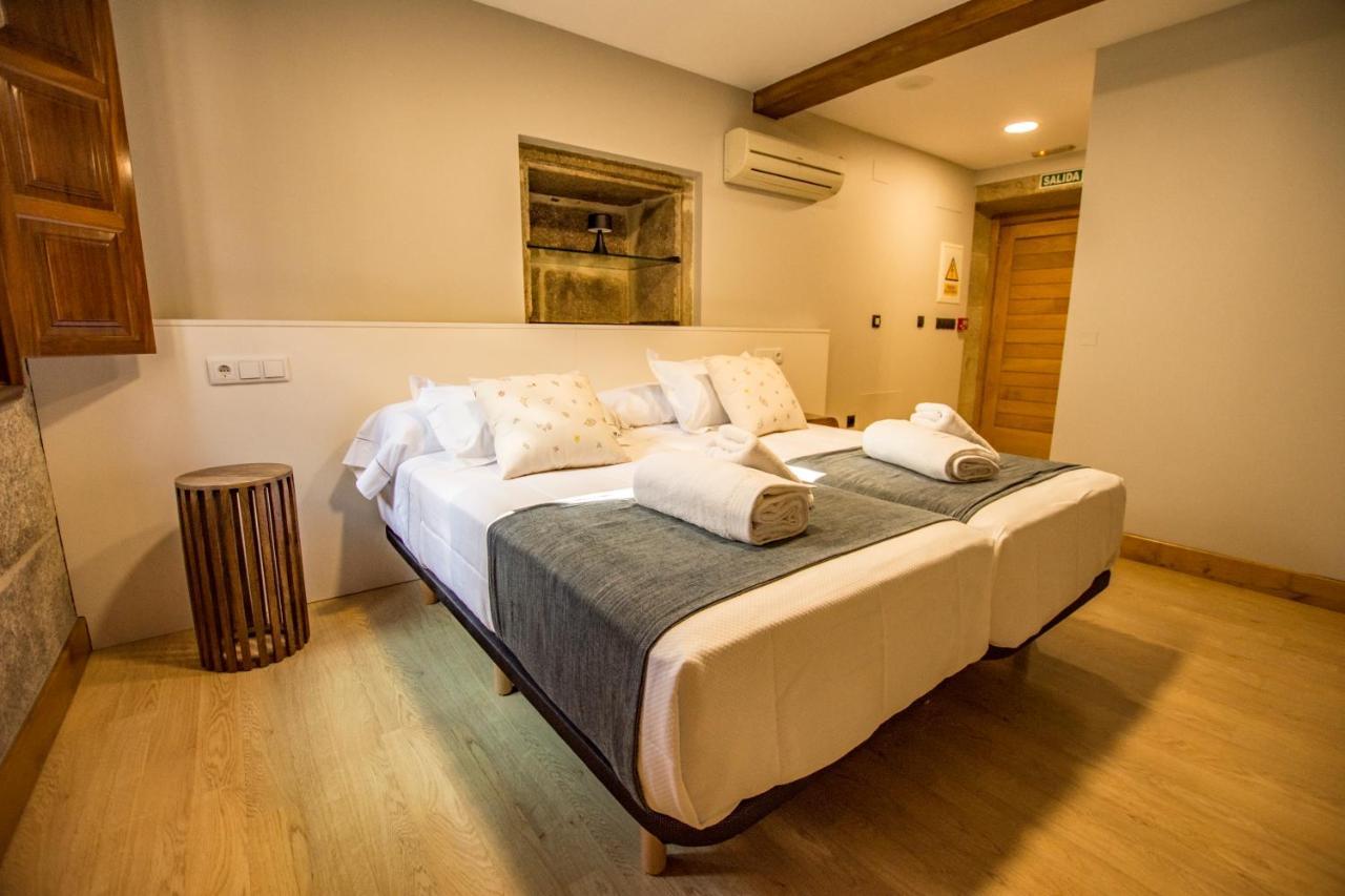 Hostal Nomade Santiago ซานติอาโก เด กอมโปสเตลา ภายนอก รูปภาพ