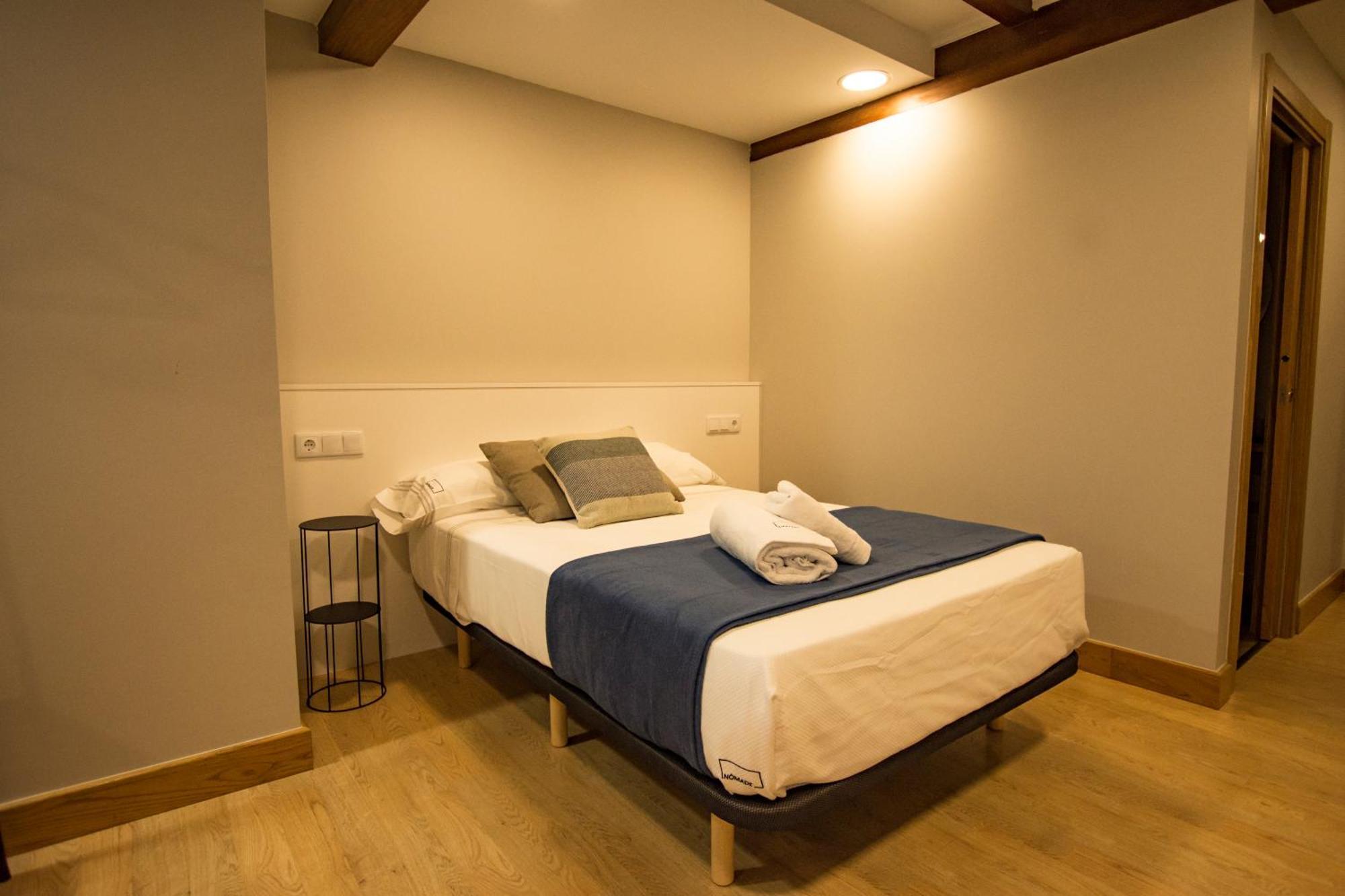 Hostal Nomade Santiago ซานติอาโก เด กอมโปสเตลา ภายนอก รูปภาพ